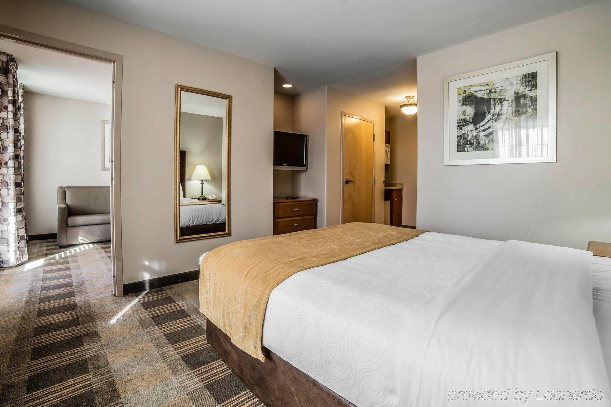 Mainstay Suites Каспър Екстериор снимка