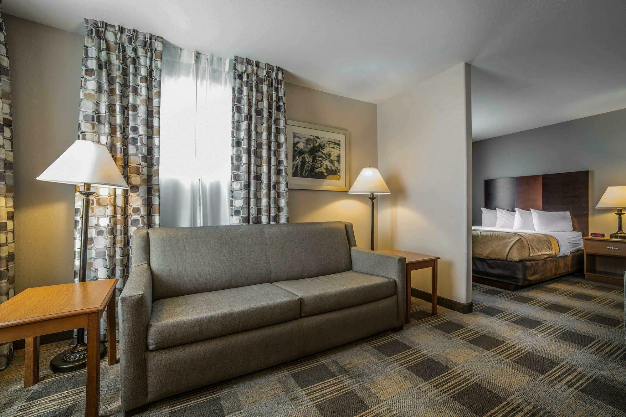 Mainstay Suites Каспър Екстериор снимка